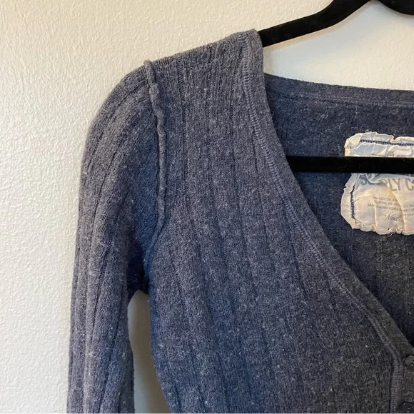 Mossimo | Navy Blue V-Neck Sweater | Size Medium - Picture 3 of 7